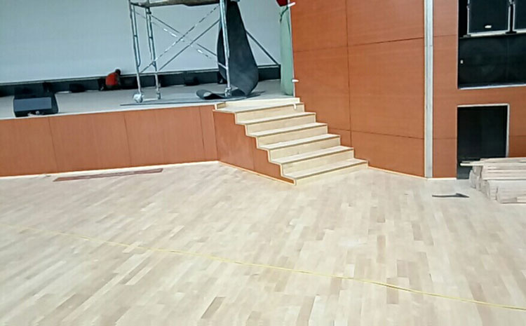 學(xué)校籃球木地板每平米價(jià)格